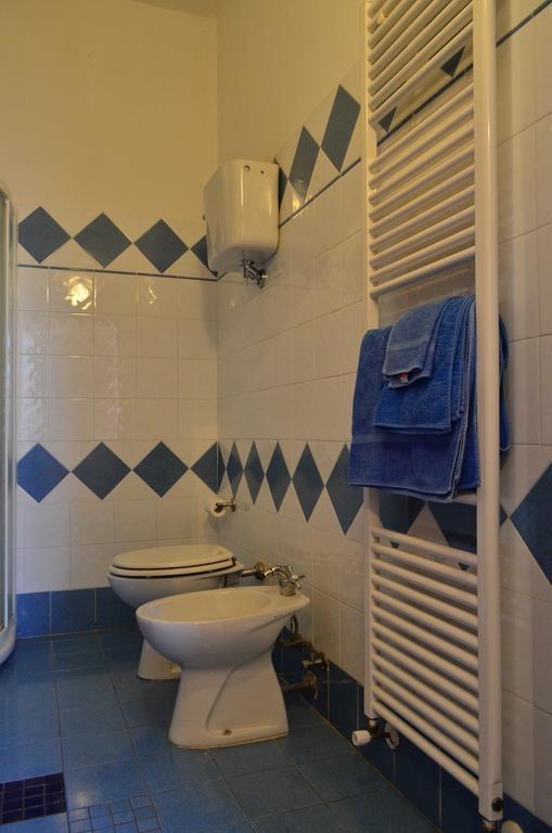 Affittacamere La Torre Montalcino Habitación foto
